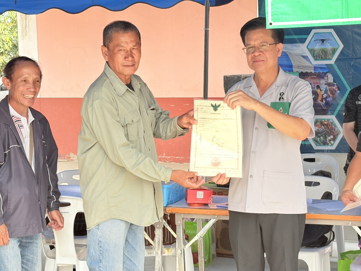 title - วันอังคารที่ 24 กุมภาพันธ์ 2569 นายประเสริฐ กาญจนเกียรติกุล ปฏิรูปที่ดินจังหวัดบุรีรัมย์ มอบหมายให้ นางนวลละออง ชูมาตย์ ผอ.กลุ่มยุทธศาสตร์ฯ พร้อมเจ้าหน้าที่ ส.ป.ก.บุรีรัมย์ ร่วมงานหน่วยแพทย์ พอ.สว. และโครงการบำบัดทุกข์ บำรุงสุข วิถีใหม่ สร้างรอยยิ้มให้ประชาชน ณ อำเภอแคนดง จังหวัดบุรีรัมย์